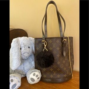 Louis Vuitton Bucket Pm